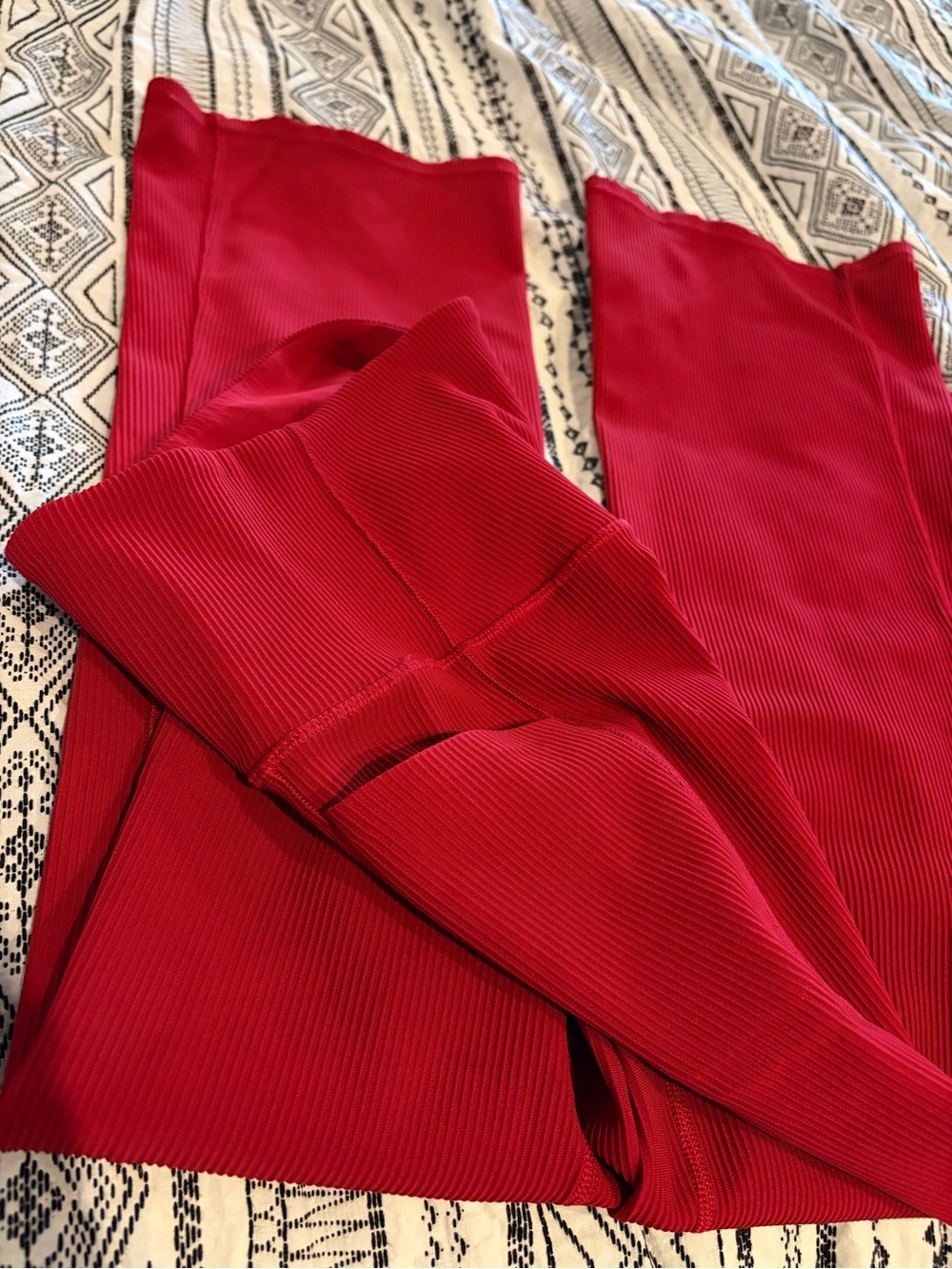 Athleta Red Ribbed salutation stash flare - Picture 4 of 4